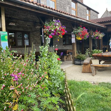 Cross Keys Inn Lydford-on-Fosse Екстериор снимка